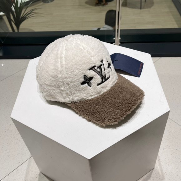 ?✨AUTHENTIC✨?Louis Vuitton hat main image 6